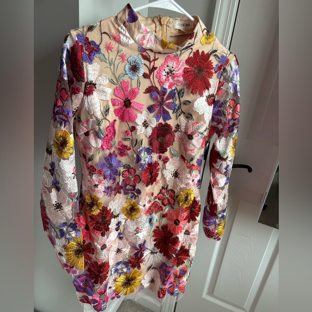 Just Me Taylor’s Grammy Floral dress size Medium